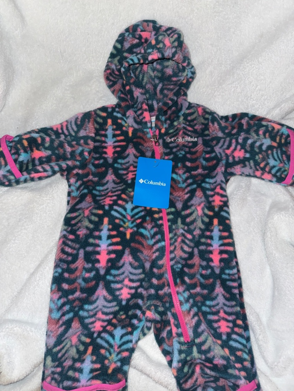 NWT Columbia Multicolor Snowtop